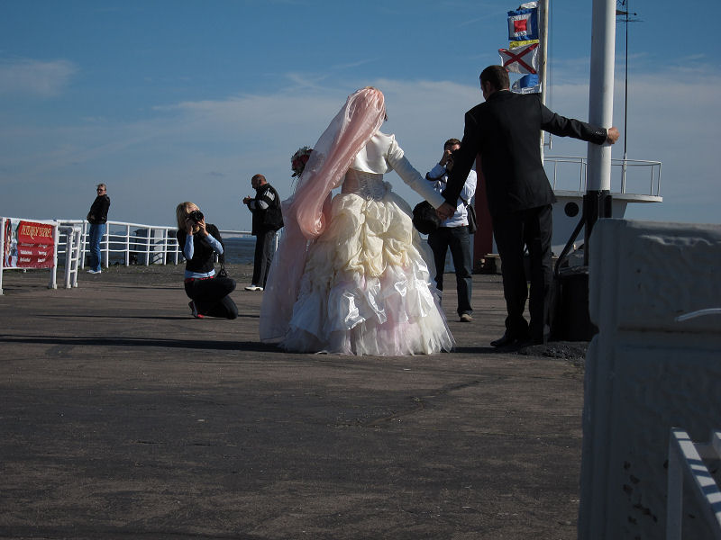 10_yet_another_russian_bride,_we_must_be_in_their_photos_too.jpg  