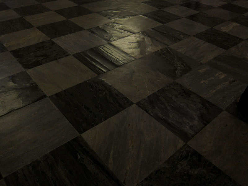 12_well_worn_mable_floor.jpg  